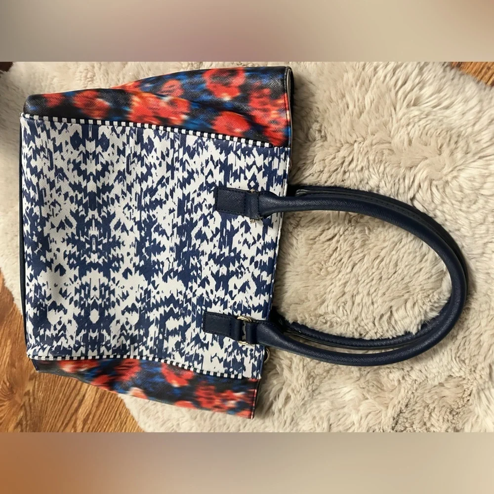 Aldo Blue And White Abstract Poppy Flower Satchel Bag Purse